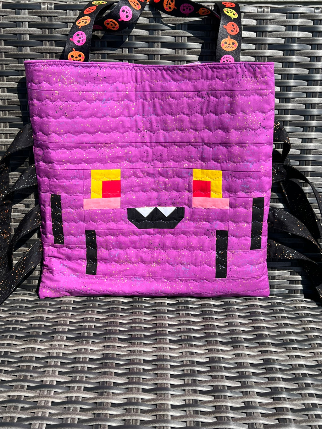 QUILT KIT | Spooky Squad Halloween Bags | Pen + Paper Patterns