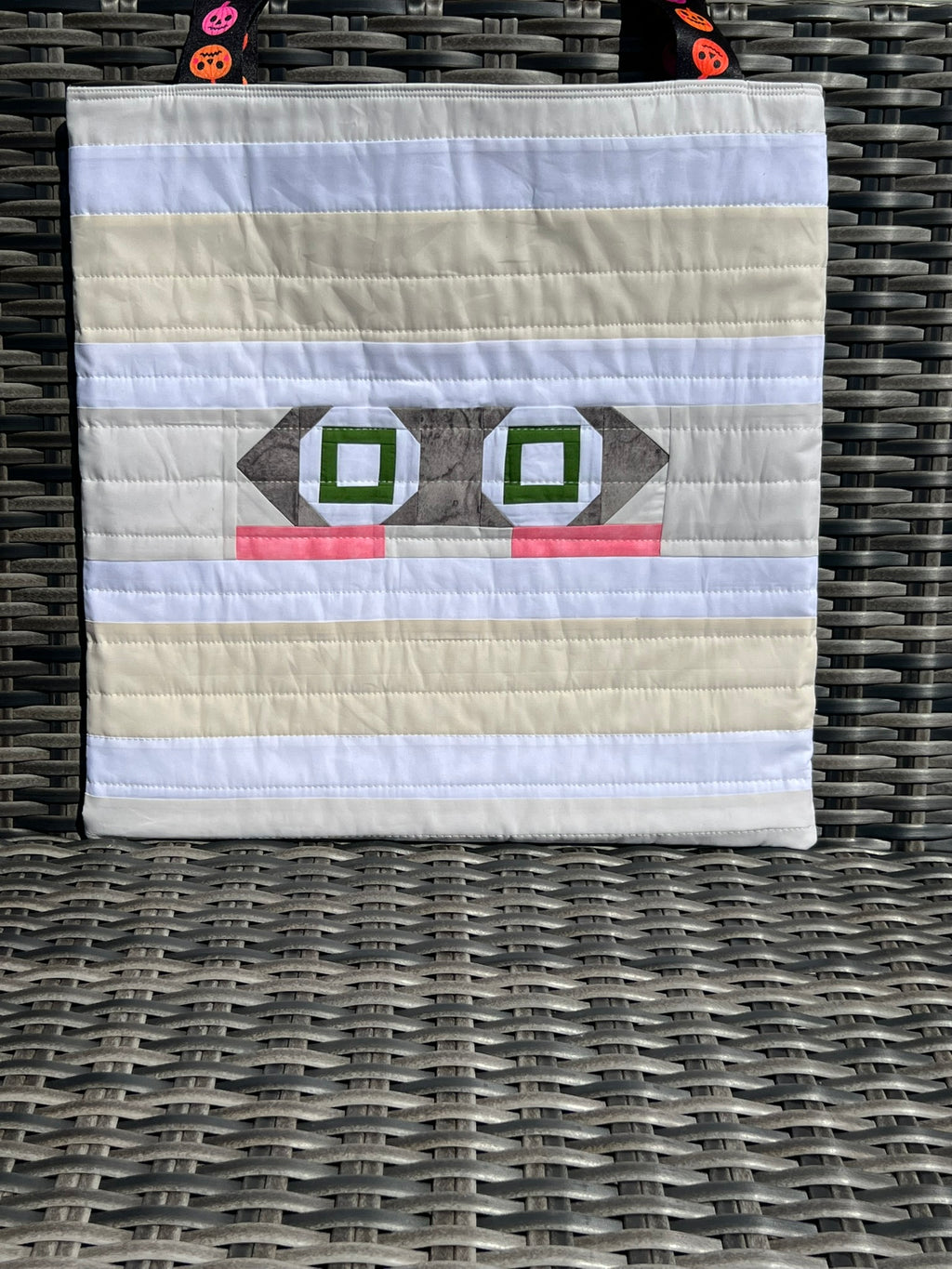 QUILT KIT | Spooky Squad Halloween Bags | Pen + Paper Patterns