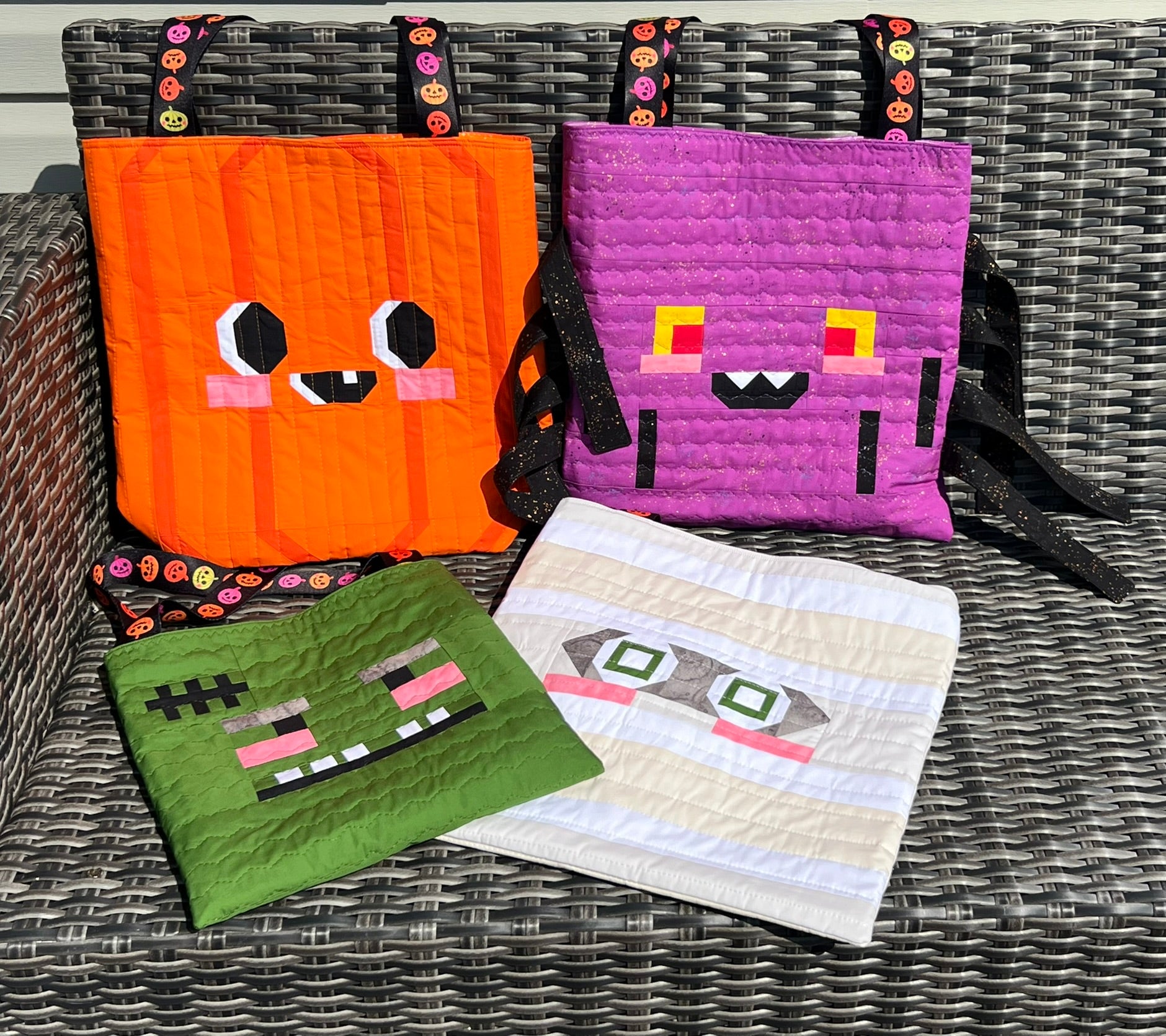 QUILT KIT | Spooky Squad Halloween Bags | Pen + Paper Patterns